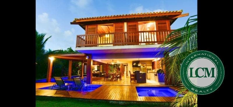 Casa com Jacuzzi e 5 Suítes- Bahia