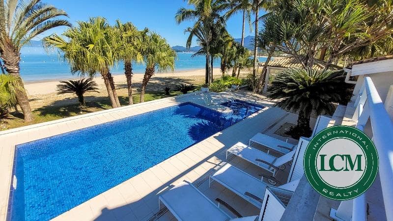 Casa Magnifica em Frente ao Mar