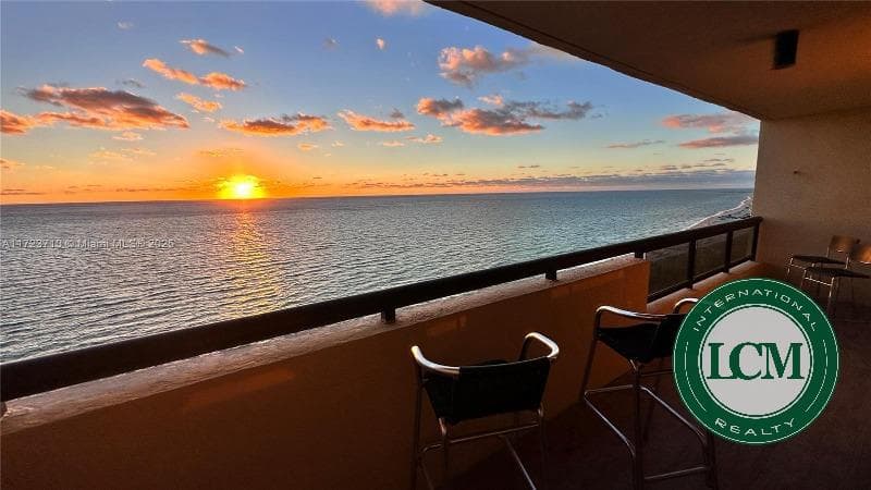 Apartamento à venda com vista mar em Miami Beach
