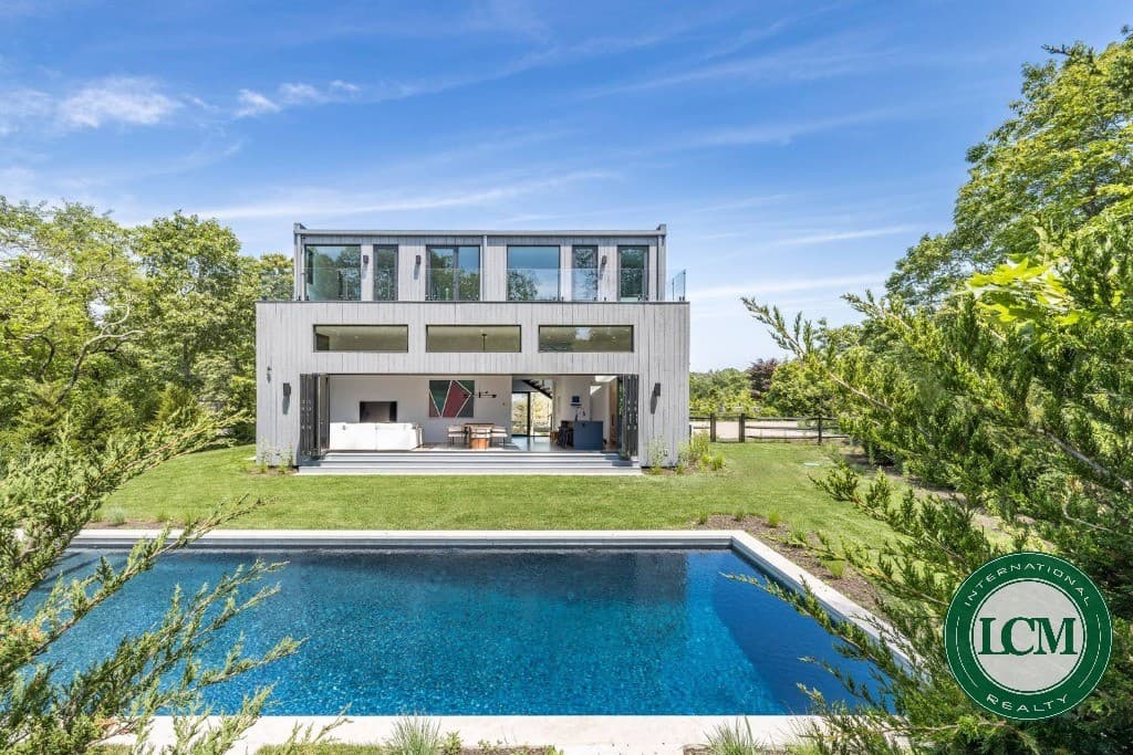 Casa à venda em Hampton Bays