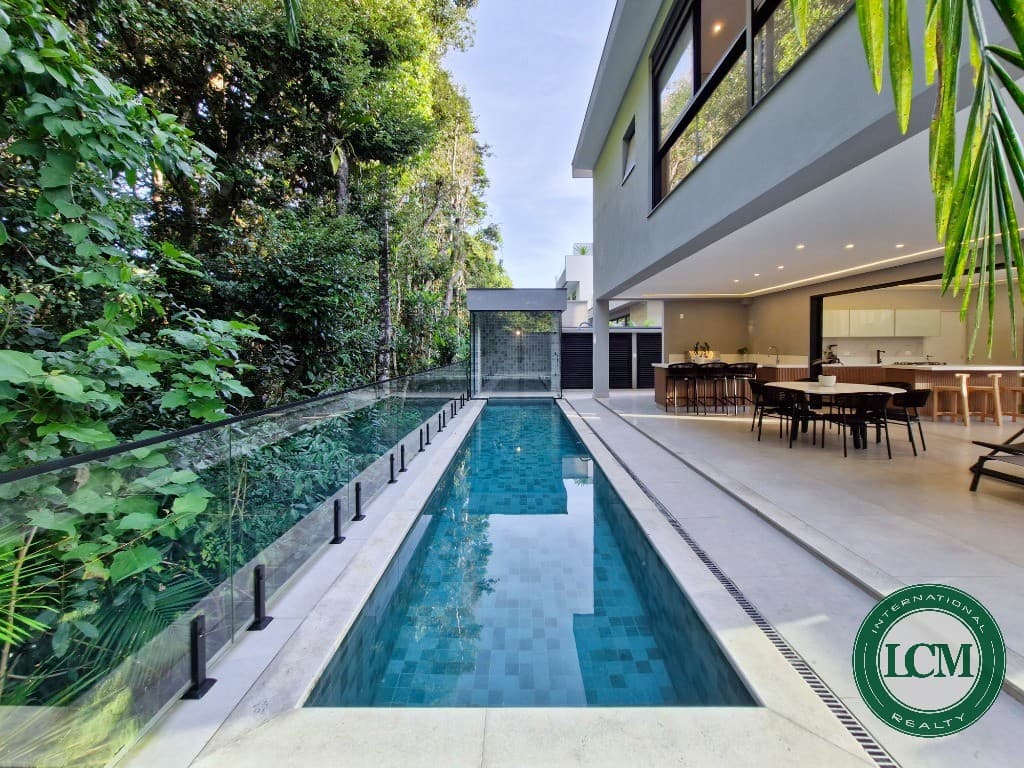 Casa à venda na Riviera de São Lourenço - Módulo 11