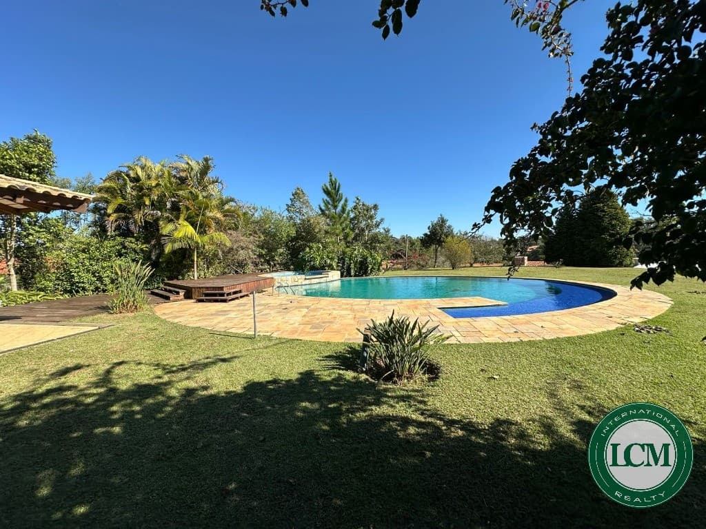 Casa à venda no Condomínio Veleiros de Ibiúna