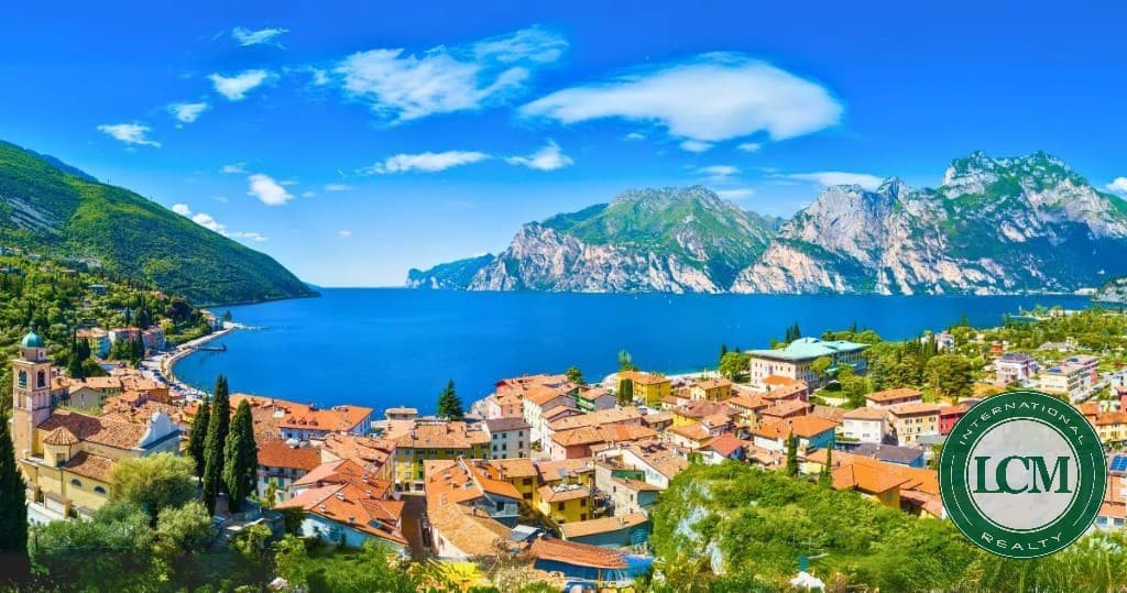 Apartamento com terraço na Itália