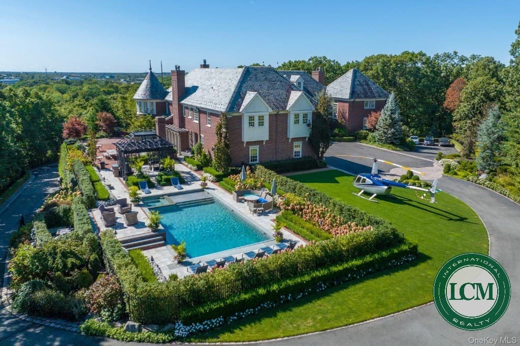 Residência à venda em Melville - NY