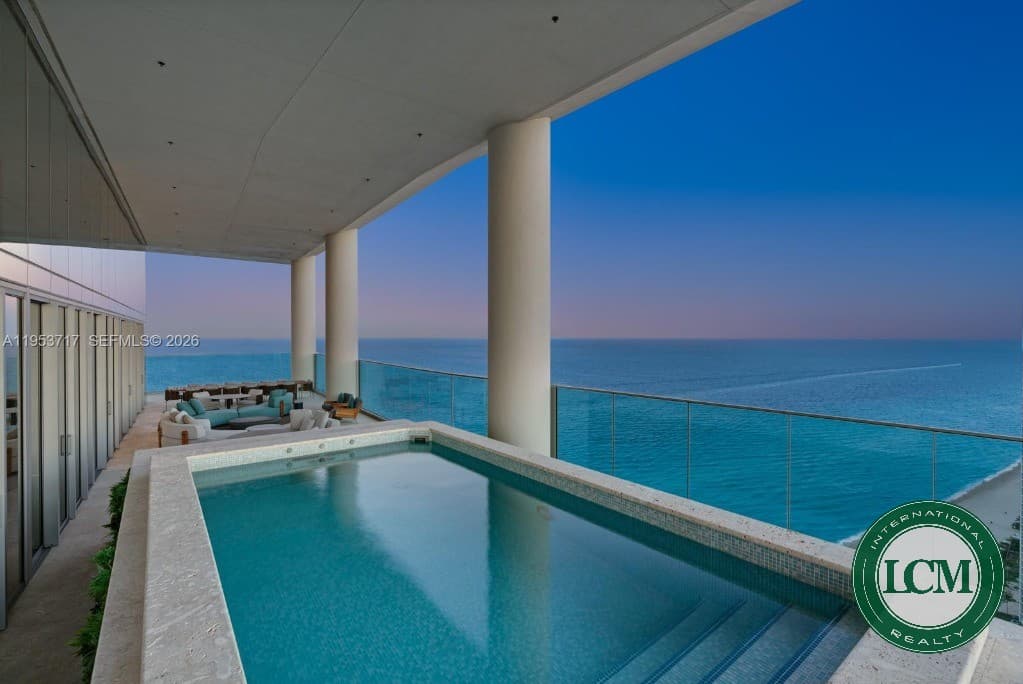 Residência à venda em Sunny Isles Beach | Miami