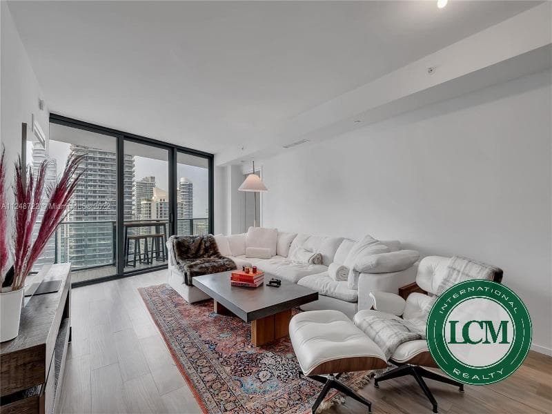 Lindo Apartamento em Miami com vista para Cidade e Mar